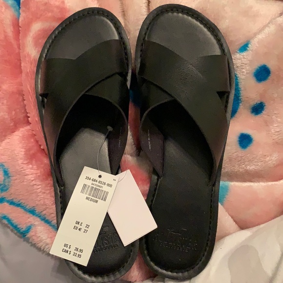 Hollister Shoes - hollister sandals